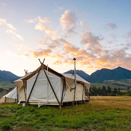 Under Canvas North Yellowstone - Paradise Valley Livingston Eksteriør billede