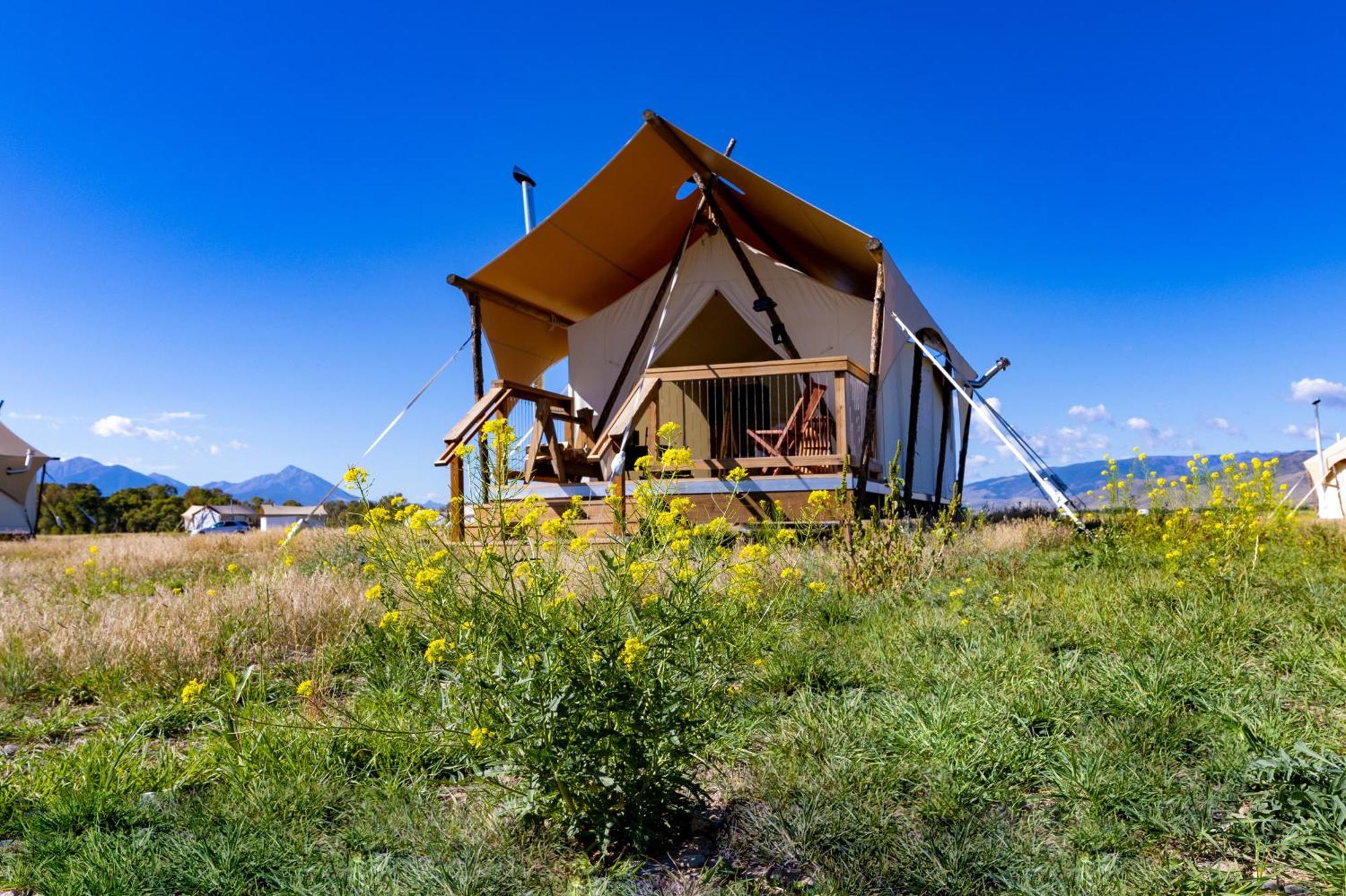 Under Canvas North Yellowstone - Paradise Valley Livingston Eksteriør billede